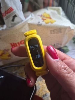 Kids minion fitbit