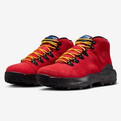 Nike Cygnal Size 10.5 Mens University Red Black Gold Navy Boots Shoes Waterproof