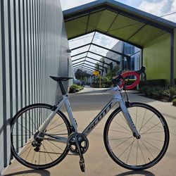 17 lb. All-Carbon Scott Foil 15 Electronic Shifting Racing Bike