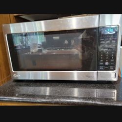 LG Counter top microwave 