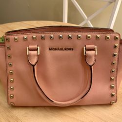 *PRETTY DANG USED*  But authentic ,Michael Kors purse.