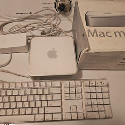 MINI MAC G4 32GB comes with Keyboard 