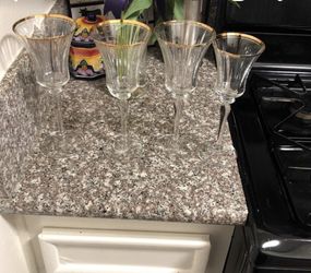 4 vintage Champagne glasses