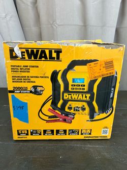 Dewalt 2000 Amp Portable Jump Starter