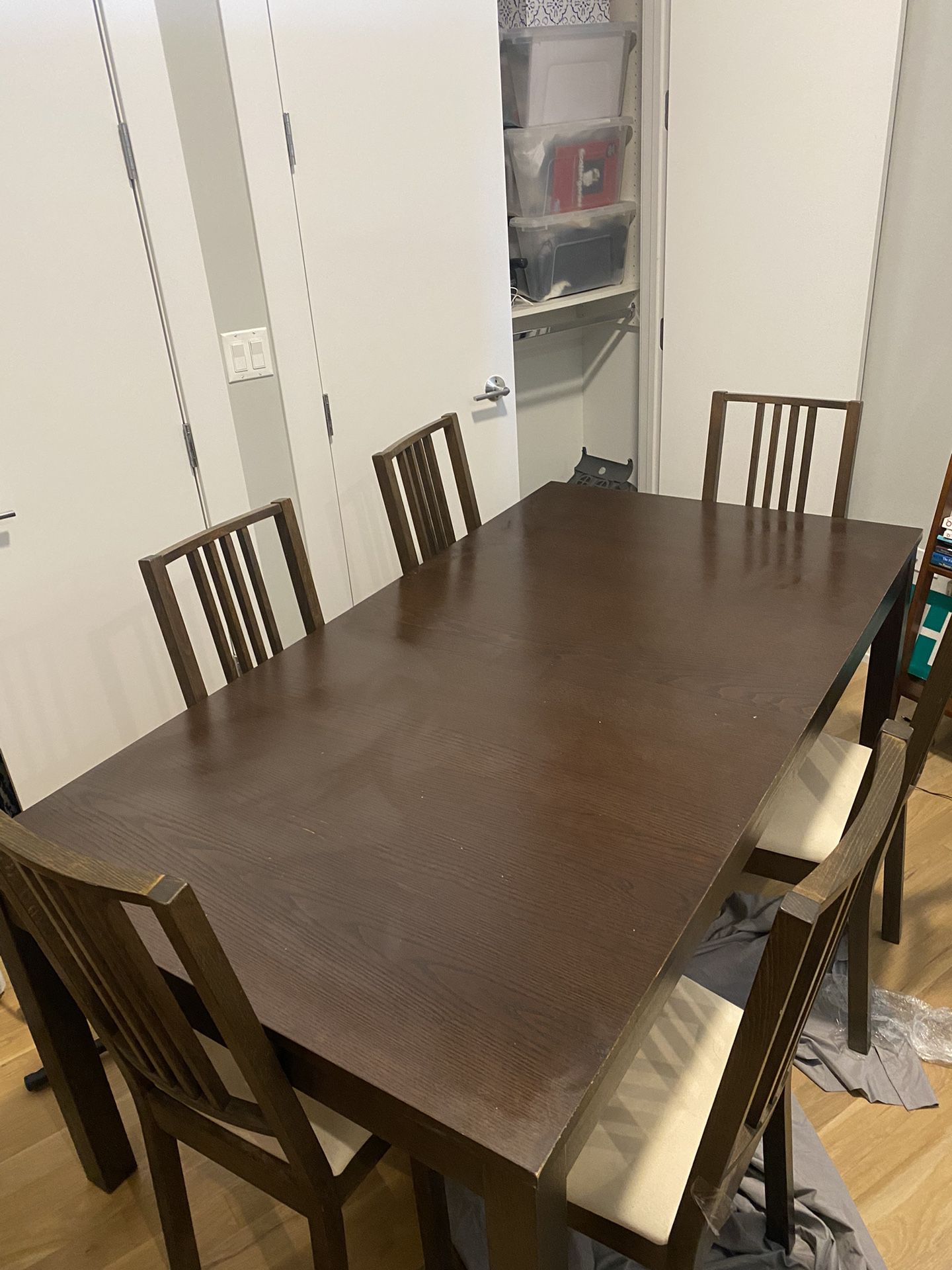 68 Inch Dinning Room Table with 6 Chairs