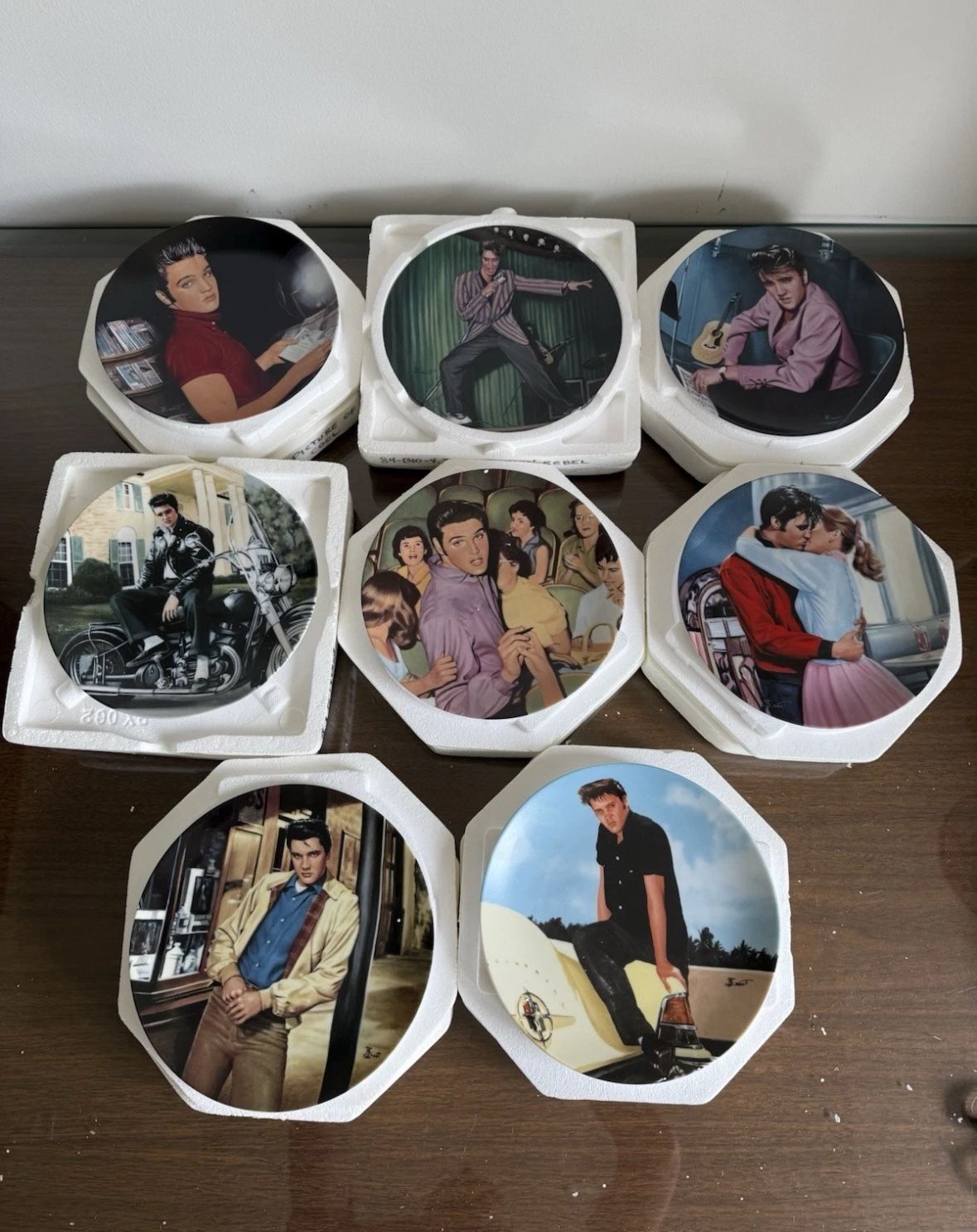 ELVIS PRESLEY "Young and Wild" Bradford Exchange Plates (Complete set)