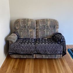 Recliner Couch, 2 Seater. Good Condition. 3 Seater Also Available.