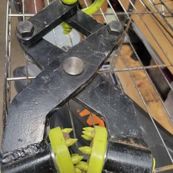 Brush Gripper