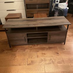 Tv stand