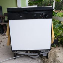 Whirlpool Dishwasher