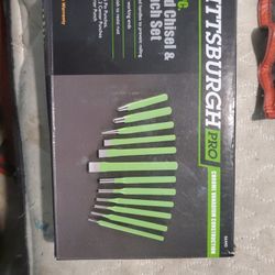 Pittsburgh  PRO 12 PC COLD CHISEL & PUNCH SET
