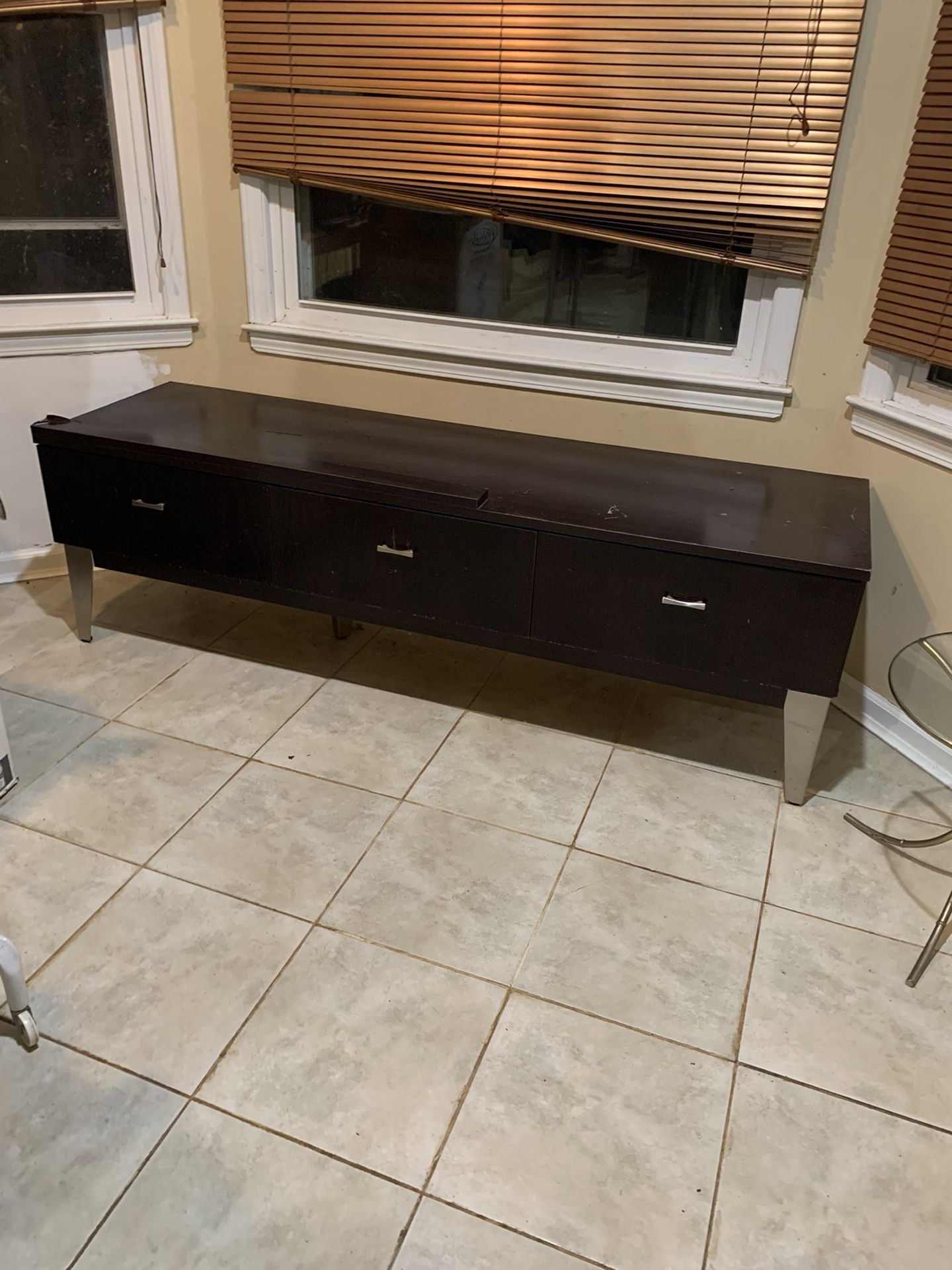 Tv stand/ dresser with 3 draws