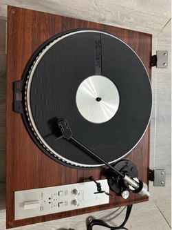 Concept 2QD Automatic Direct Drive Turntable