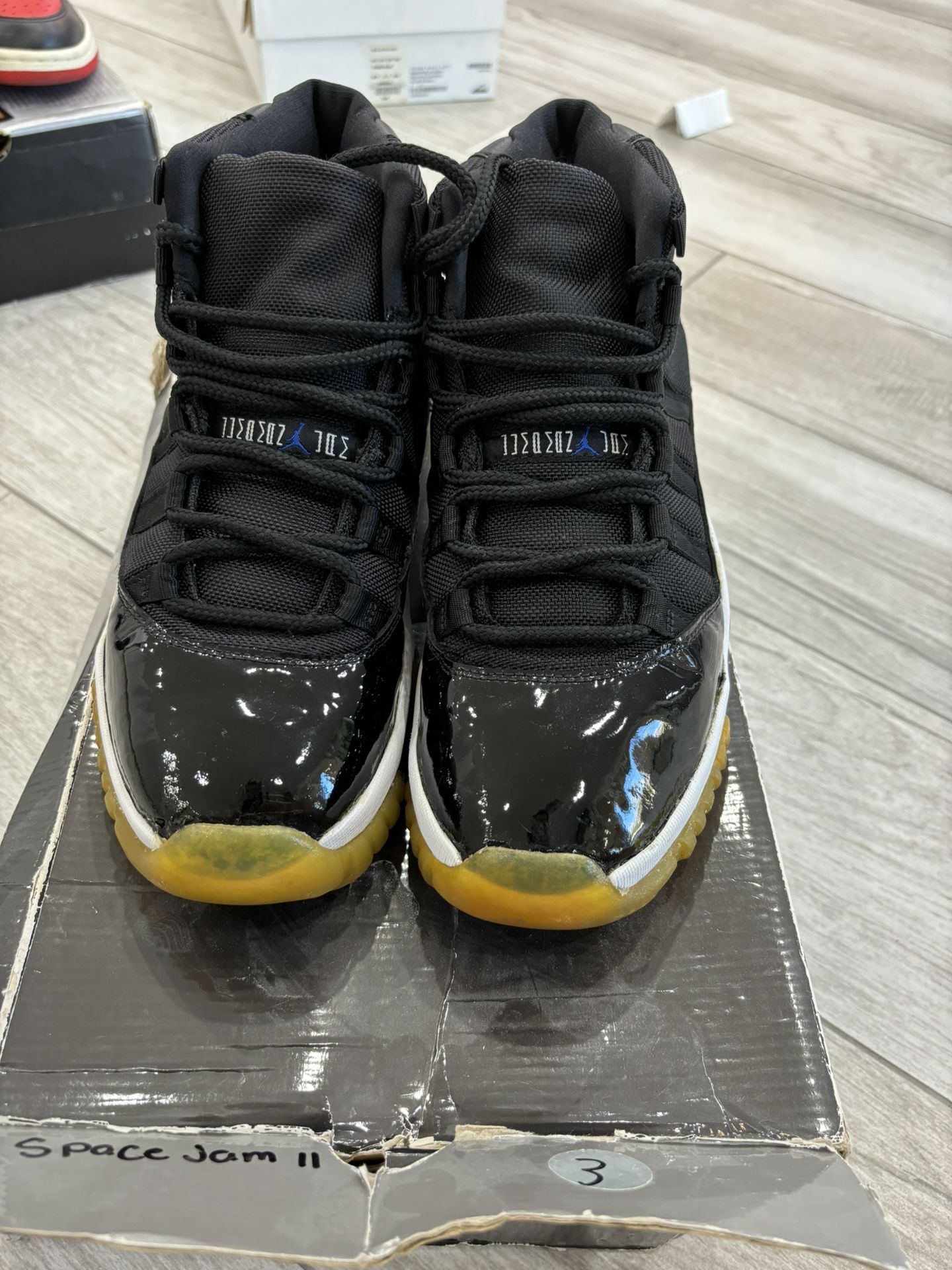 Original 2000 Air Jordan 11 Space Jam Size 10 Mens