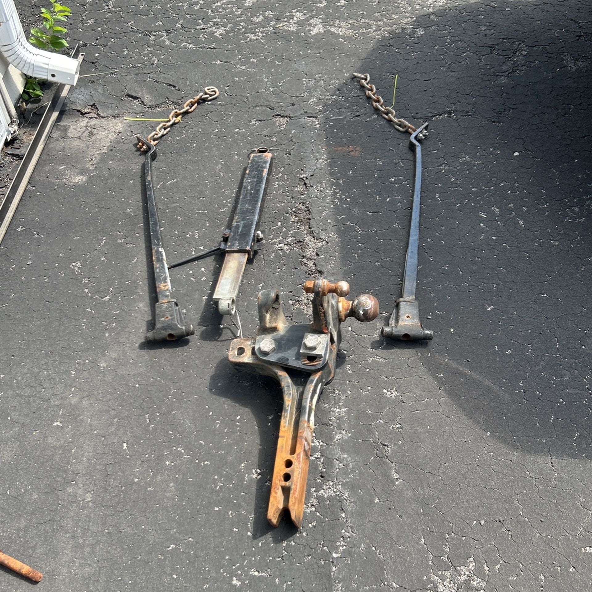 Weight Distribution, Sway Bar And Hitch