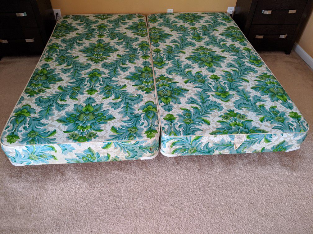 Bed frame with spring box King size