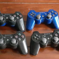 PS3 CONTROLLERS AND GAMES CONTROLLERS $15 EACH GAMES $25 FOR ALL 5