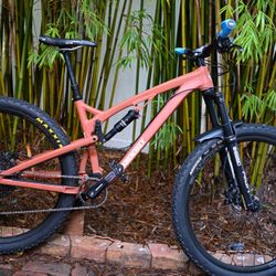 Diamondback Release 29 Full Suspension Mountain Bike