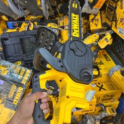 Dewalt 20v Cordless 12in Chainsaw Tool Only,