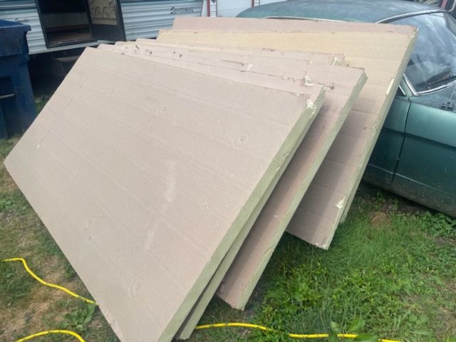 10 - 2.5” Thick 4’x8’ Sheets Of Foam board Insulation