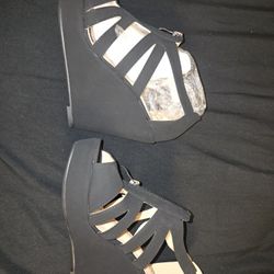 Brand New Size 8 Wedges