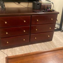 Solid 6 Drawer Dresser