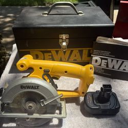 Like New -DEWALT 5-3/8" 14.4V Heavy-Duty Trim Saw Kit-DW 935- New 14.4-20V Battery Adapter,  New Extra Blade, Case