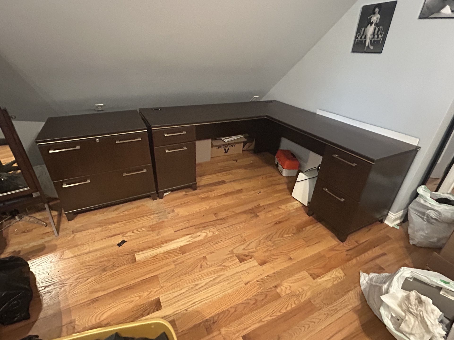 L Desk With File Cabinet 