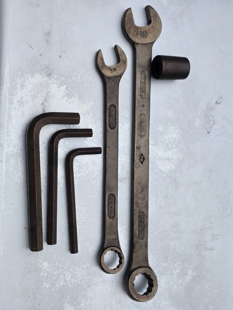 AMPCO and Berylco-becu Non-Spark electrician tools( Read full description)