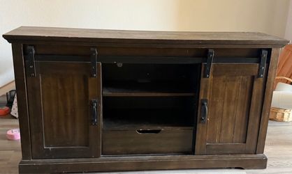 Tv stand / mueble para la tv free