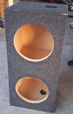 2 10inch sealed box. With push terminals on both sides