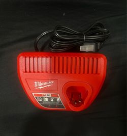 Milwaukee M12 Battery Charger (new)