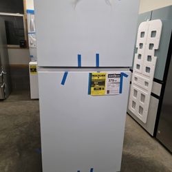 New Whirlpool White Top&Bottom Refrigerator 