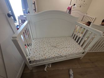 Baby crib