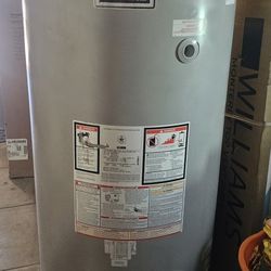 100 GALLON REFURBISHED WATER HEATER 