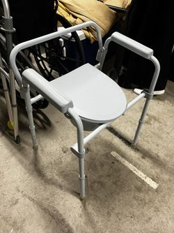 Drive Medical Steel Folding Bedside Commode