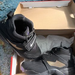 Nike’s “Diamond Turf” 11/11.5