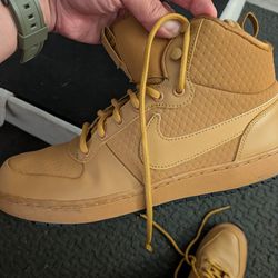 Nike Ebernon mid Winter 'Wheat' 9.5