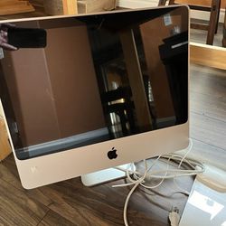 Apple Desk Computer 