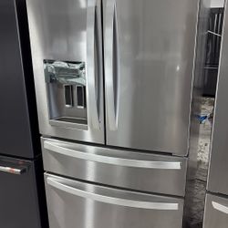 Whirlpool French Door Four Door Refrigerator 