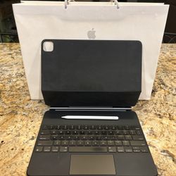 iPad Magic Keyboard And Apple Pencil