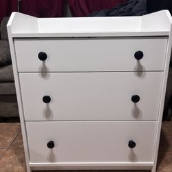 IKEA Dresser 