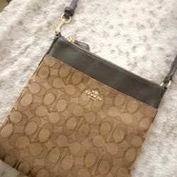 Coach shoulder bag