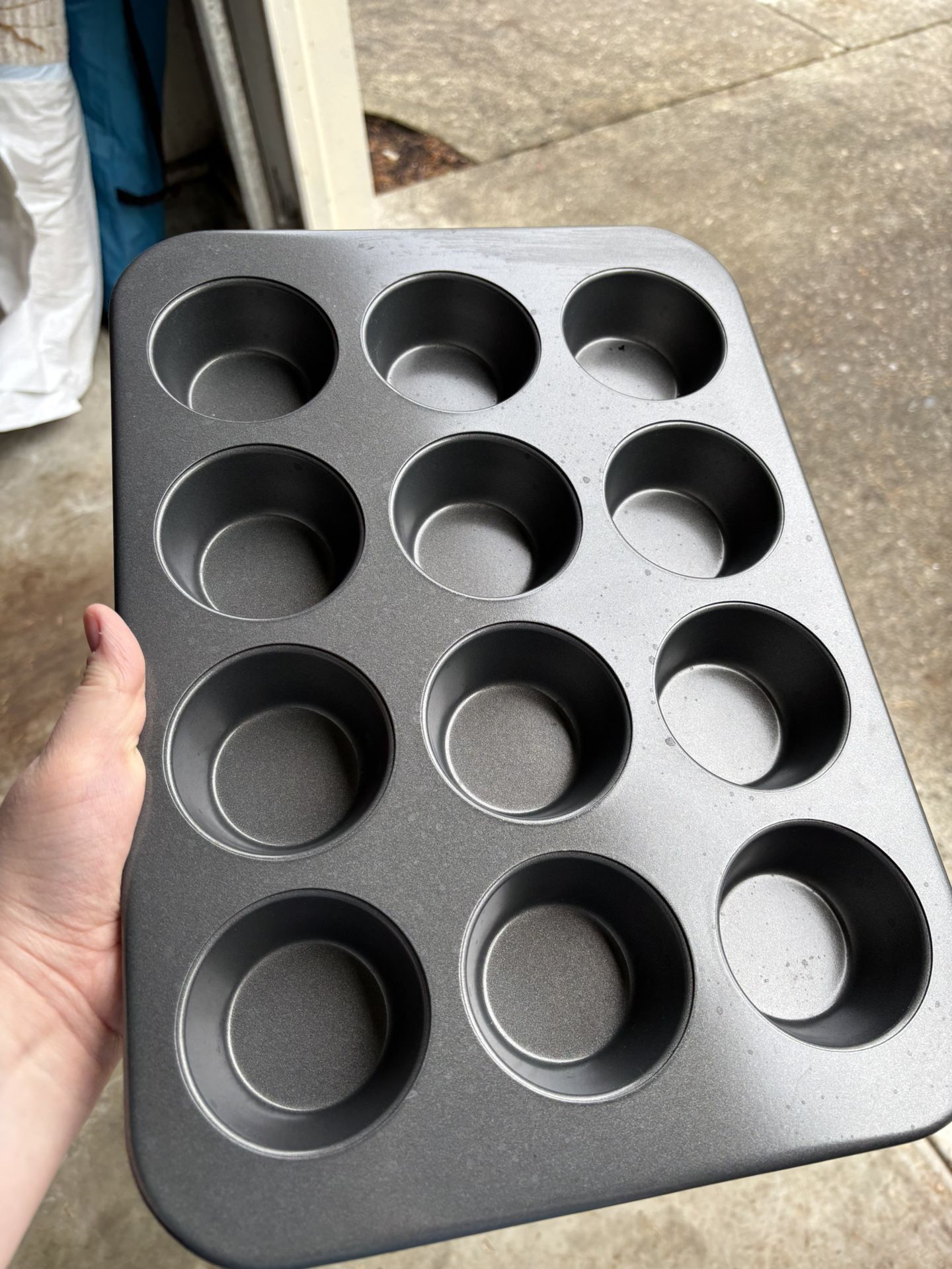Moving Sale!! Cupcake Baking Pan