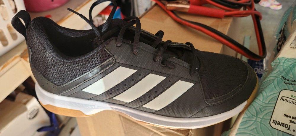 Womens Adidas Volleyball Shoes Sz 12