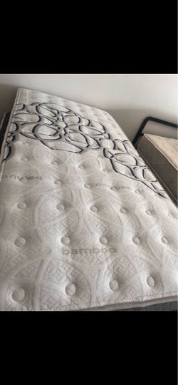 Twin mattress