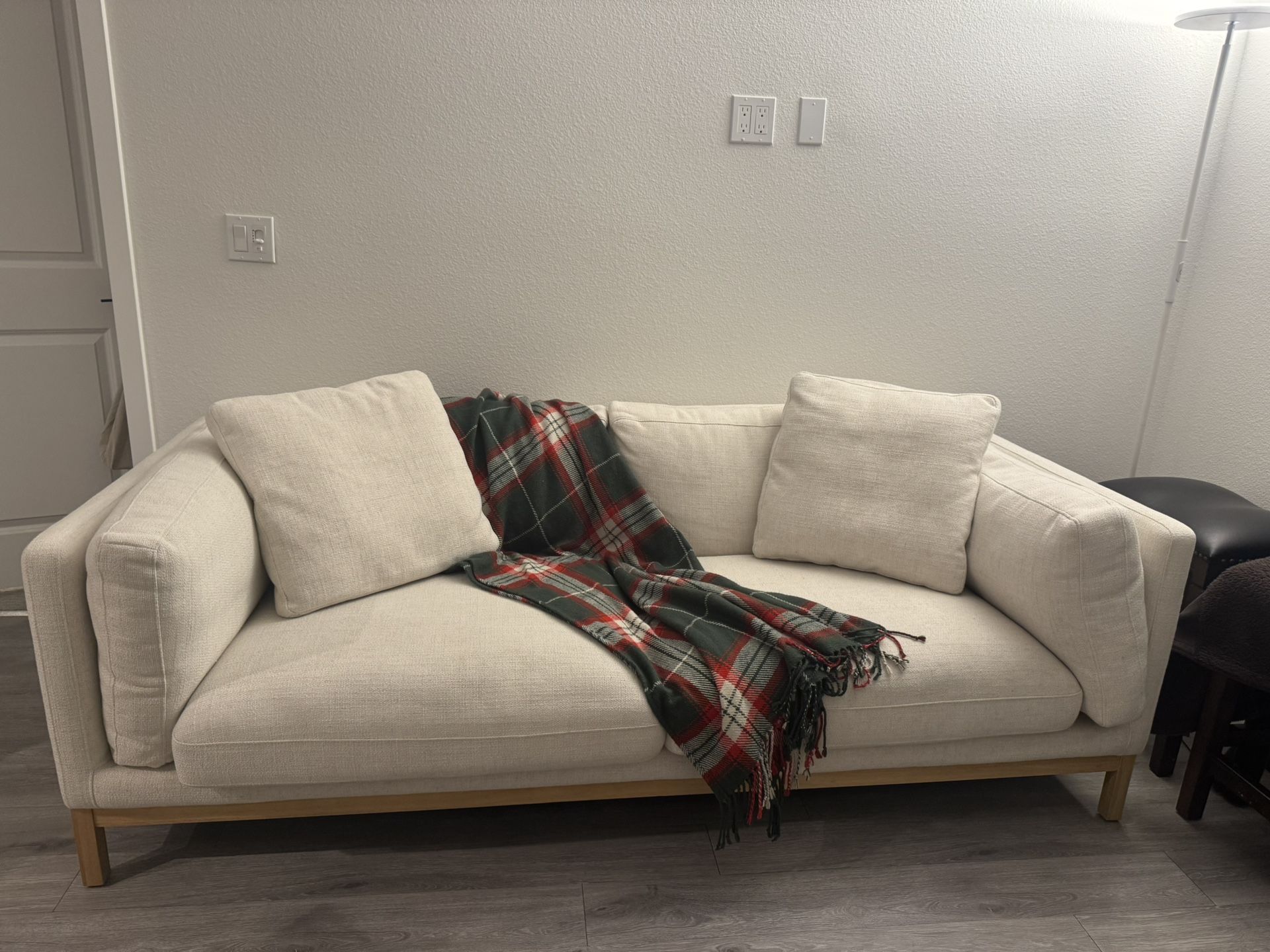 Castlery Owen sofa