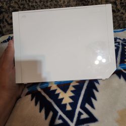 Wii Console,charging Stations,3controllers,sensor Bar,2 Nunchucks And Two Wii Adapters And  A Nice Black Bag To Fit It All In 😃