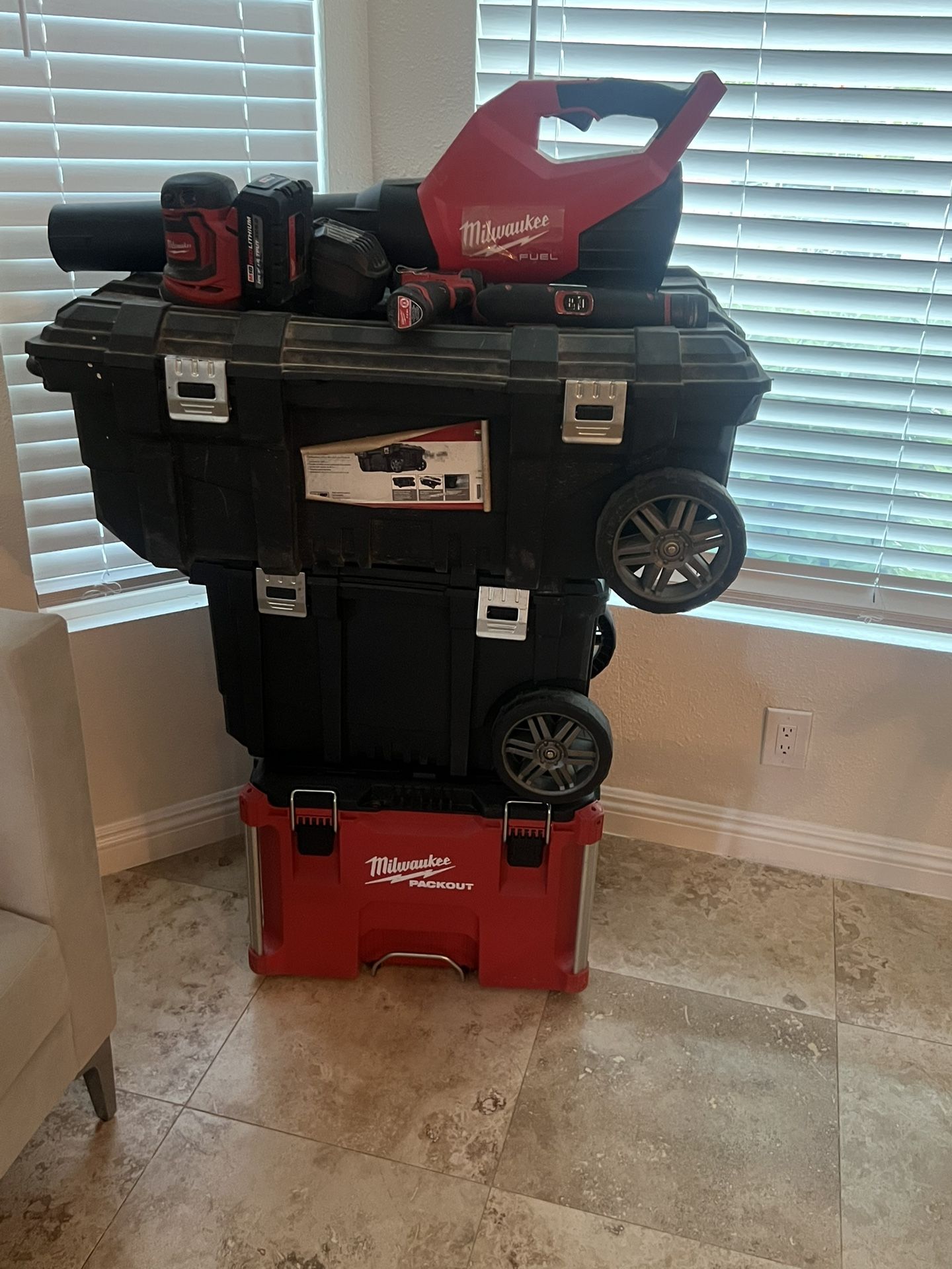 Milwakee Makita Tools