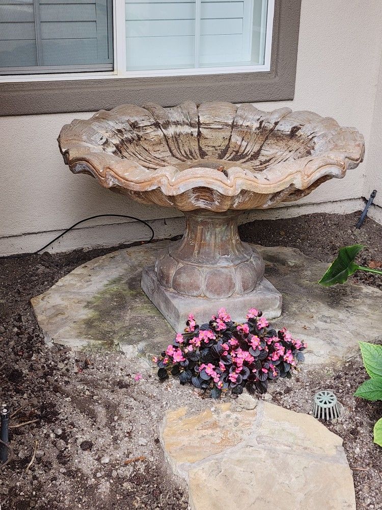 Round Fountain